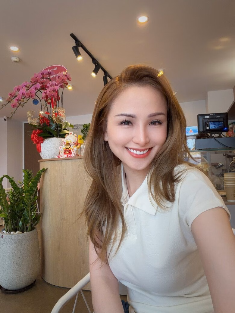 Hoa hậu Diễm Hương xót xa khi biết tin con trai Noah gặp sự cố xô xát với bạn học tại Canada.