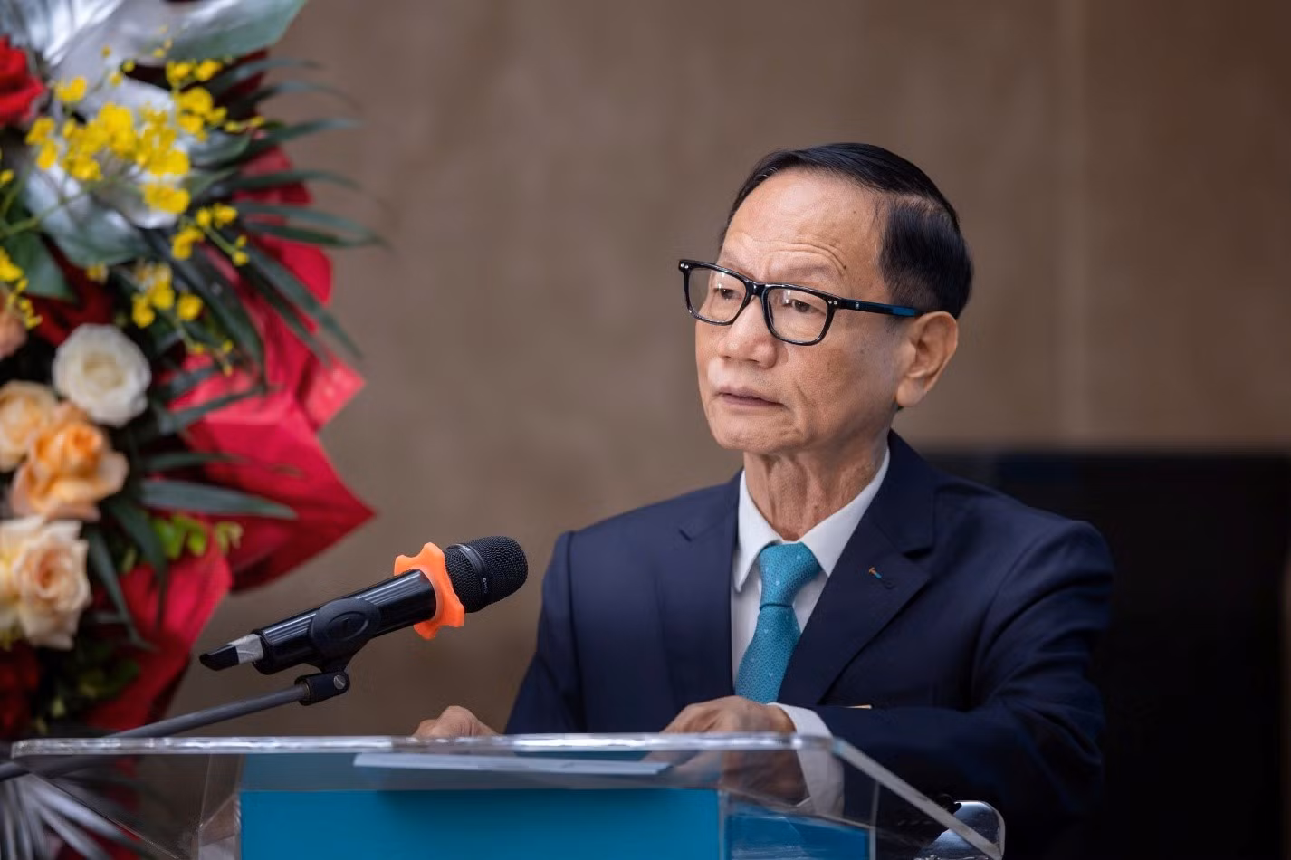 Ông Vũ Văn Tiền, Chủ tịch Hội đồng quản trị ABBank chia sẻ về tầm nhìn chiến lược tại Đại hội. (Ảnh: Vietnam+)