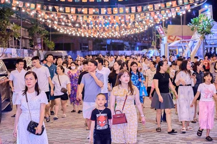 VUI-Fest Cát Bà mang đến một góc nhìn mới mẻ về du lịch biển đảo.