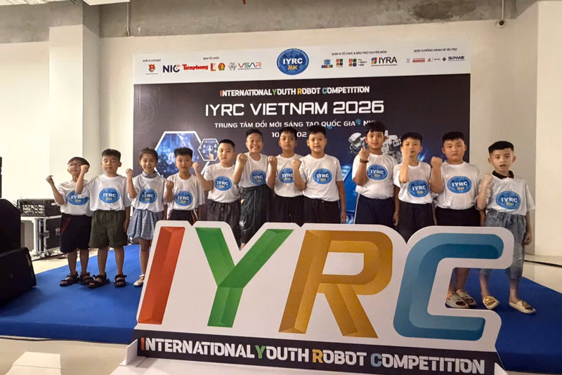 Học sinh Trường Tiểu học Kim Đồng tập trung thi đấu tại sân chơi STEM quốc gia